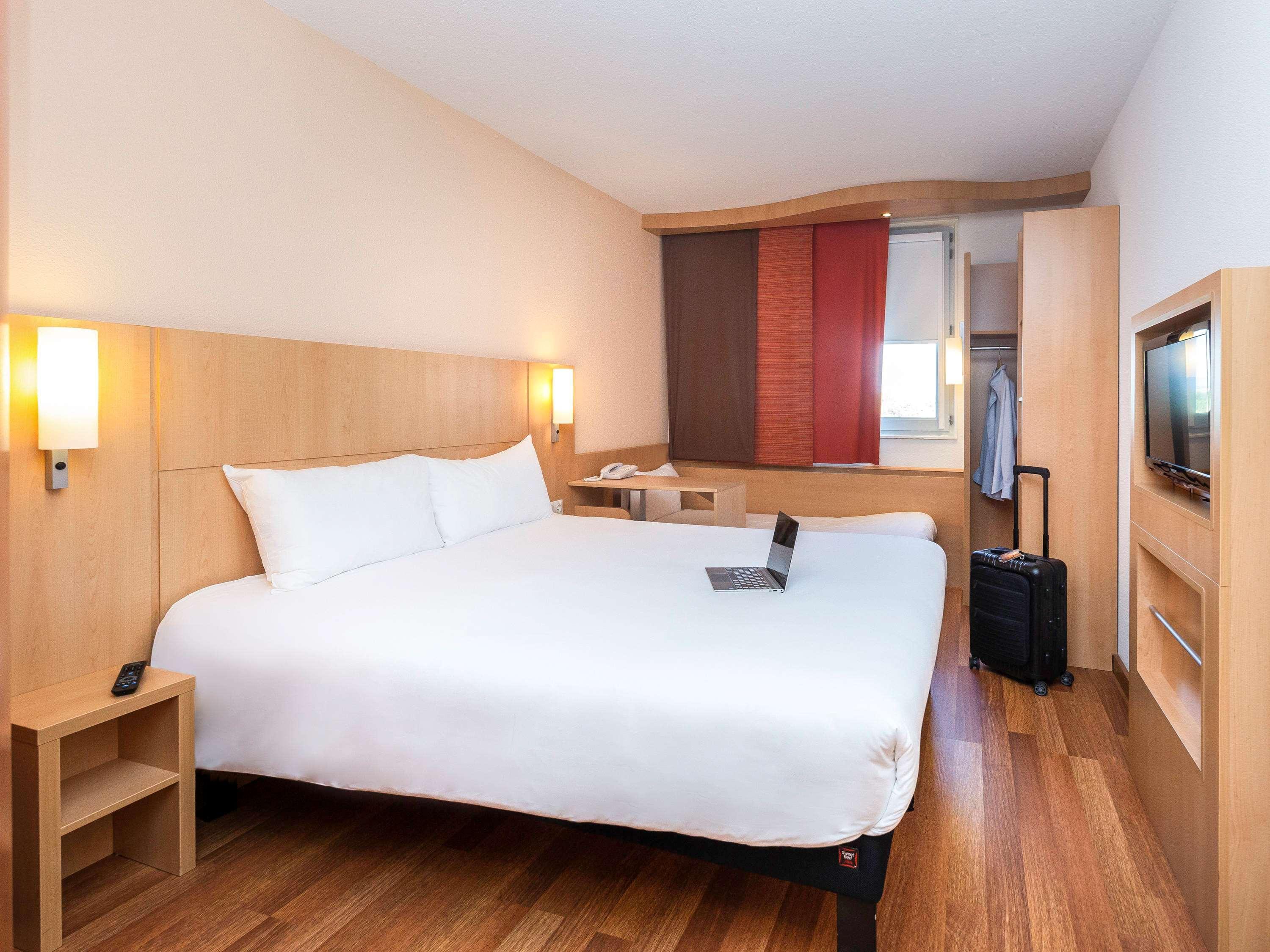 فندق Ibis Lyon Est تشابوناي المظهر الخارجي الصورة