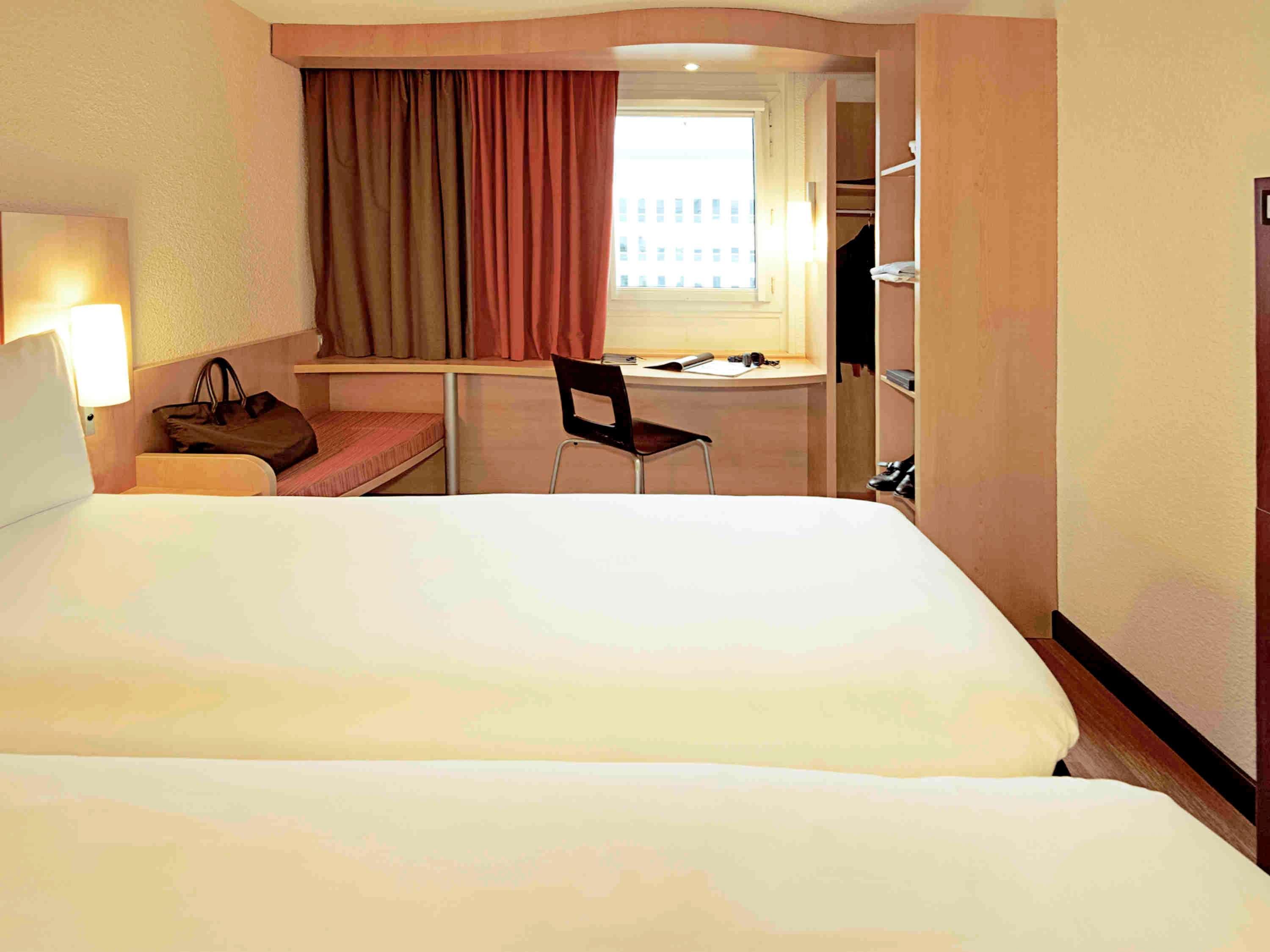 فندق Ibis Lyon Est تشابوناي المظهر الخارجي الصورة