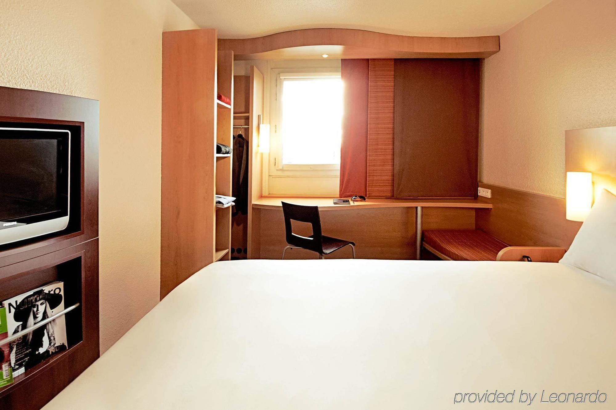 فندق Ibis Lyon Est تشابوناي المظهر الخارجي الصورة