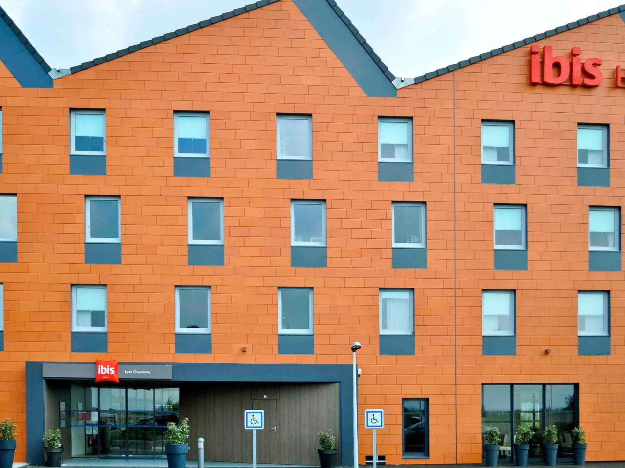 فندق Ibis Lyon Est تشابوناي المظهر الخارجي الصورة